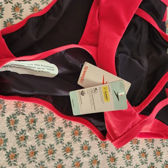 BNWT Speedo Racerback Swimsuit - Picture 5 of 5